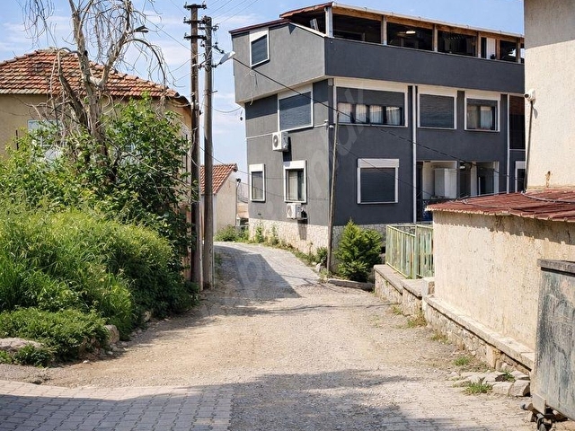 Seferihisar Camikebir Mahallesinde Satılık 2+1 - Görsel 17