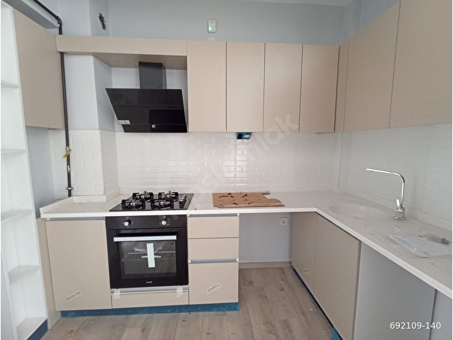 AYBÜ Yakını Cadde Üzerinde Geniş Kiralık Lüks 1+1 Daire - Görsel 4
