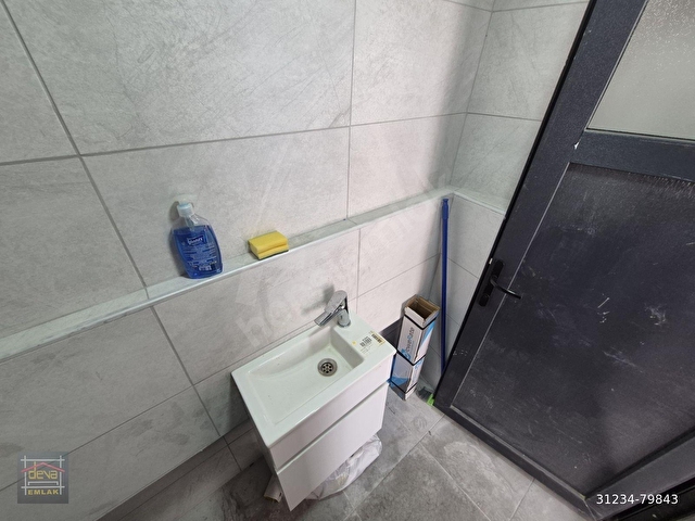 DEVADAN TAM MERKEZDE YENİ BİNA DA WC Lİ YAYA TRAFİĞİ ÇOK FIRSAT - Görsel 9