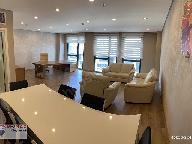 REMAX RAMAZANDAN G PLUS REZİDANS DA SATILIK LÜKS OFİS