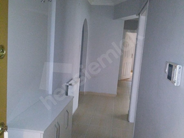 AHİ ELVAN CADDESİ YAKINI KATTA 2+1 DAİRE - Görsel 2