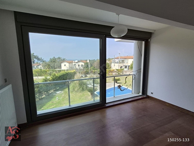 Urla Güvenlikli Site ,2500 m2 /450 m2 Yaşam Alanı, Özel Havuzlu - Görsel 30