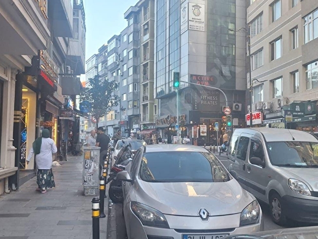 ERGENEKON CADDESİ ÜZERİNDE ASANSÖRLÜ KOMBİLİ BAKIMLI 2 ODA 1 SALON KİRALIK OFİS BÜRO - Görsel 25