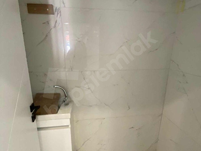 AKŞEMSETTİN MHDE 3+1 3.SON KATTA FUL YAPILI MERKEZİ KONUMDA - Görsel 30