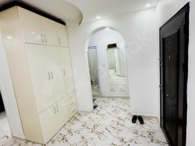 ÇARŞIYA ÇOK YAKIN SATILIK 3+1 DAİRE 175 M2 - Görsel 3