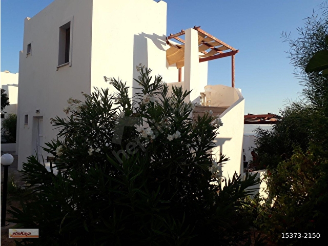 İLANNO.1081 BODRUM(18 TEMMUZ-1AĞUSTOS)HÜRPA AKYARLAR TATİL SİT. 1+1 ÜST KAT - Görsel 2