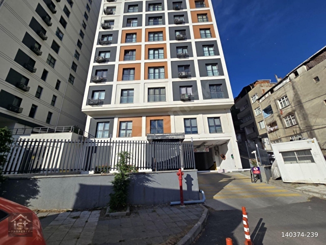 Metrobüse Özel Shuttle Hizmetli Sitede, Güney Cephe, Manzaralı - Görsel 29