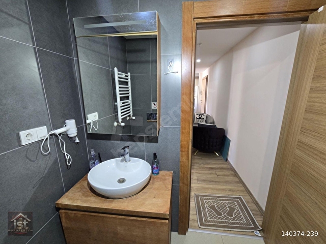 Metrobüse Özel Shuttle Hizmetli Sitede, Güney Cephe, Manzaralı - Görsel 21