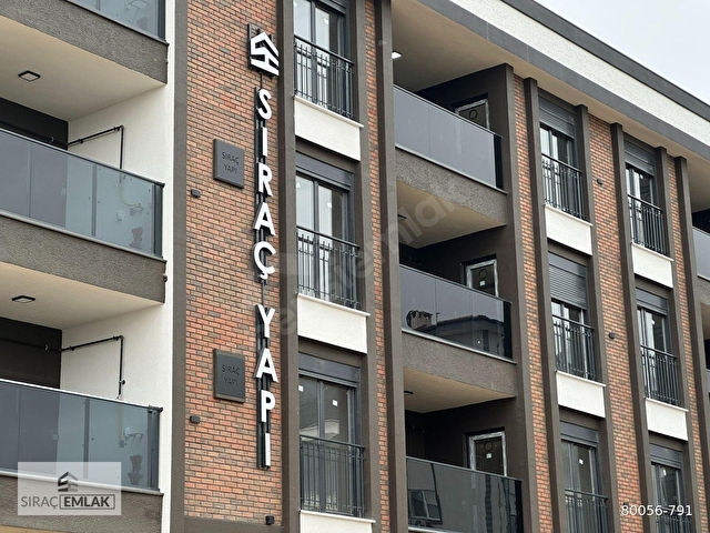 CUMHURİYET MH. LAGOM HOTEL YANI ASFALT CEPHELİ SIFIR ARA KAT 1+1