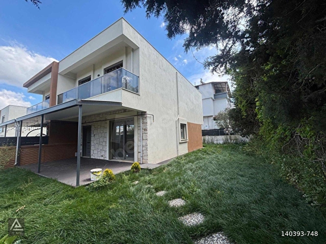 Şirin mahallede ana yola yakın ada mutfaklı 3+1 kiralık villa - Görsel 2