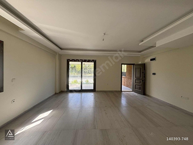 Şirin mahallede ana yola yakın ada mutfaklı 3+1 kiralık villa - Görsel 25