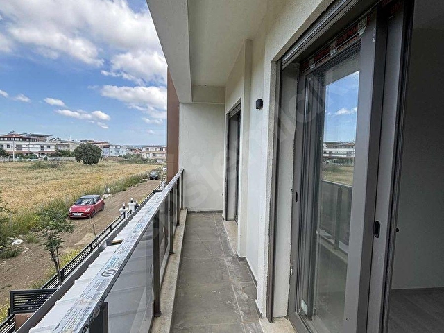 Şirin mahallede ana yola yakın ada mutfaklı 3+1 kiralık villa - Görsel 14