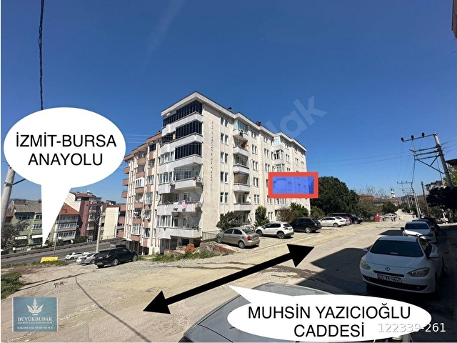 İSTANBULDA ÇALIŞIP KOCAELİDE YAŞAMA İMKANI SUNAN SATILIK SİTEİÇİ,ASANSÖRLÜ ve OTOPARKLI 3+1 ARAKAT - Görsel 3
