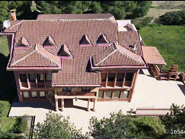 BİLECİK OSMANELİ İLÇESİNİN SELİMİYE KÖYÜNDE SATILIK EŞYALI ÇİFLİK EVİ - Görsel 5