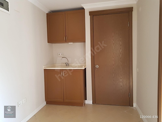 Marmaris Merkezde Adliye Civarı Kiralık 1+1 Ofis & Büro - Görsel 3