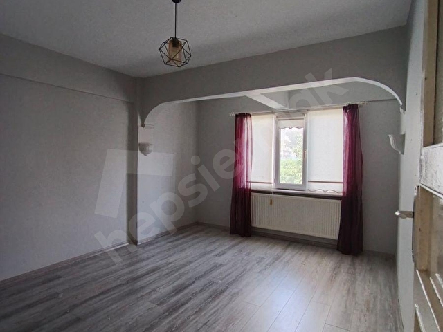 Bandırma Paşakonak mh  Ara Kat, Çift WCli, Çift Cepheli 2+1 Kiralık Daire - Görsel 13