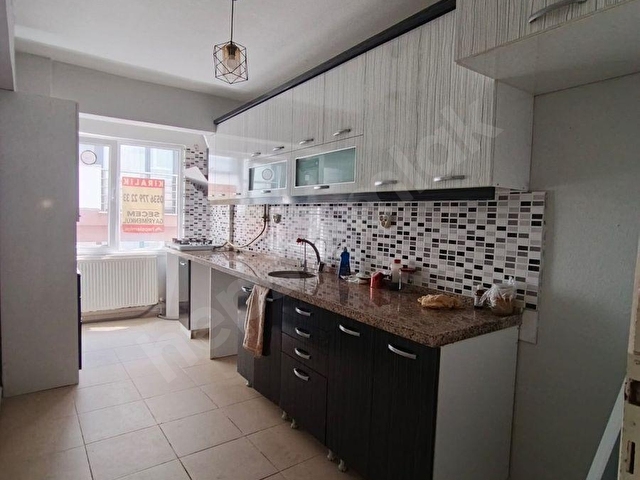 Bandırma Paşakonak mh  Ara Kat, Çift WCli, Çift Cepheli 2+1 Kiralık Daire - Görsel 6