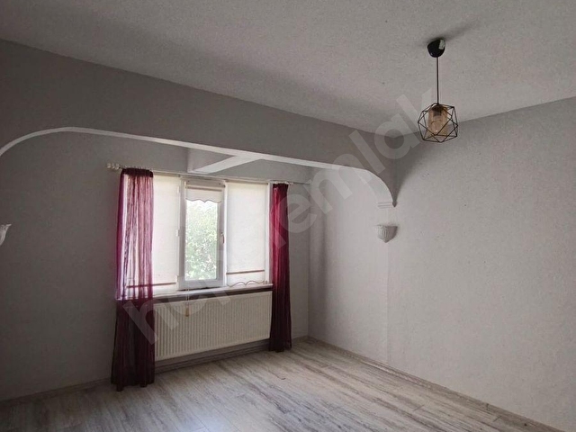 Bandırma Paşakonak mh  Ara Kat, Çift WCli, Çift Cepheli 2+1 Kiralık Daire - Görsel 15