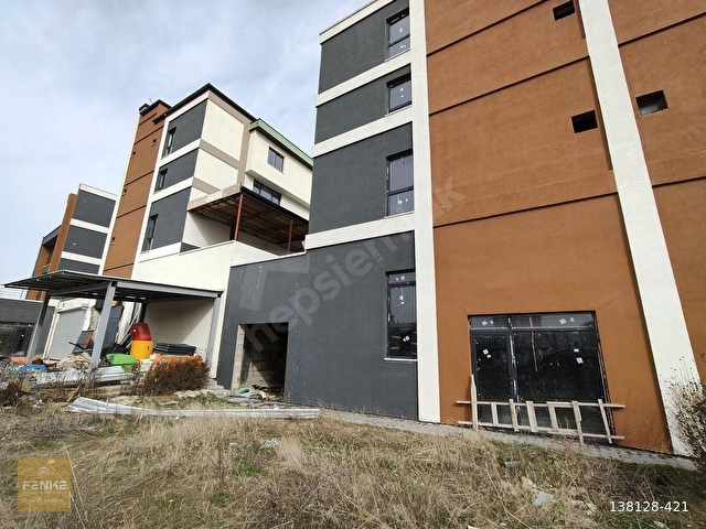 BAĞLICADA,NATAMAM,İSKANLI,6+1,350m2 ARSA PAYI,400m2 KAPALI ALAN - Görsel 8