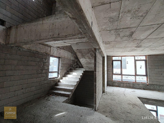 BAĞLICADA,NATAMAM,İSKANLI,6+1,350m2 ARSA PAYI,400m2 KAPALI ALAN - Görsel 21