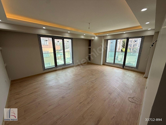 BARIŞTAN SİTE İÇERİSİNDE LÜKS 3+1 (PEYZAJ-GÜVENLİK-K.OTOPARKLI) - Görsel 16