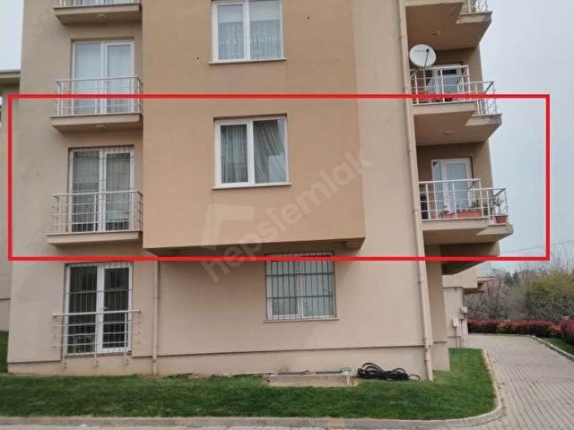 Hamitler Seker Sitesinde Satilik 3 1 Daire 1843 1486 Hurriyet Emlak