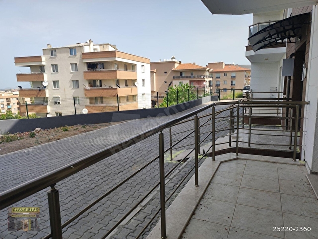 ÖZPA - ALİAĞA YENİ MAHALLEDE  ŞİRKETE DE KİRALANABİLİR 150 M2  4+1 SIFIR KİRALIK YÜKSEK GİRİŞ DAİRE - Görsel 8
