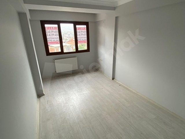 GÖKÇE BAĞÇİVAN GAYRİMENKULDEN CADDE ÜZERİ ÖN CEPHE DAİRE - Görsel 10