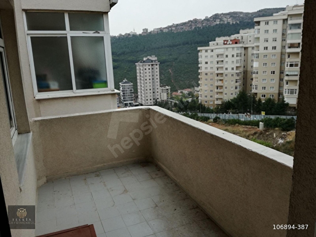 MALTEPE ZÜMRÜTEVLERDE ARSAPAYI 63 M2 KALEYUR SİTESİNDE 3+1 GÜNEY - Görsel 2