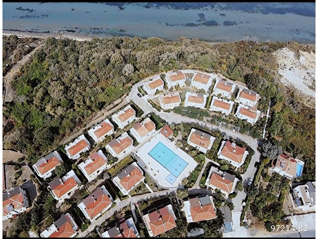 YALOVA KORU DOĞA EVLERİ SİTESİNDE SATILIK TERASLI TRİPLEX VİLLA - Görsel 2