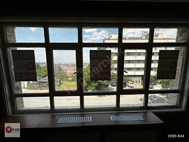 Uğur Mumcuda 4+1 Satılık Daire | Depolu ve Kapalı Otoparklı - Görsel 6