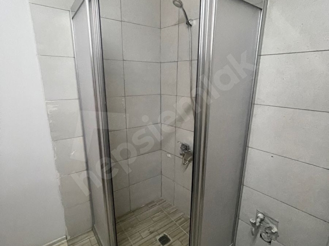 ÇAĞLAYAN DA ERKEKLERE ÖZEL APART TA  KİRALIK TEK KİŞİLİK ODALAR - Görsel 17