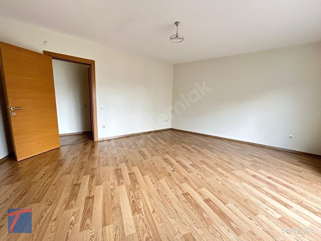 Taşdelen Palma Doro Sitesi 4. Kat Geniş Kiralık 1+1 Daire - Görsel 9