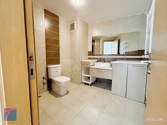 Taşdelen Palma Doro Sitesi 4. Kat Geniş Kiralık 1+1 Daire - Görsel 12