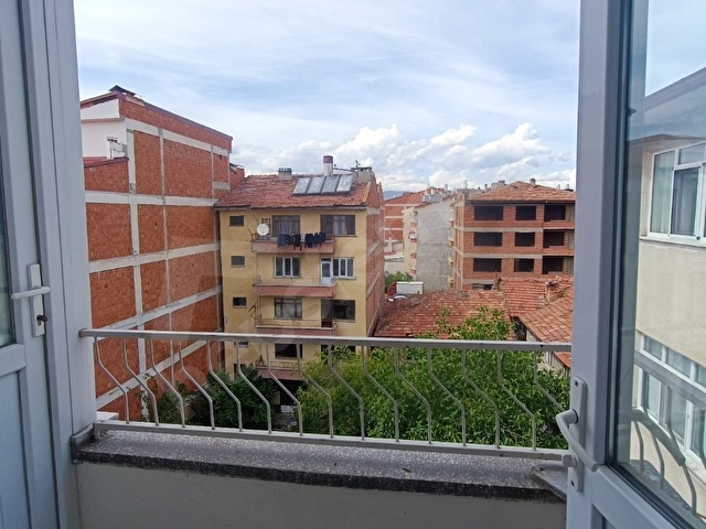 ANT EMLAKTAN CAMİKEBİR MAH.DOĞALGAZLI MASRAFSIZ SATILIK 3+1 DAİR - Görsel 8
