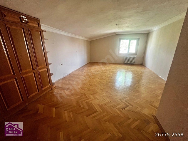 ASLI DAN İLKER CADDE ÜSTÜ ÖN CEPHE  MERKEZİ ISITMALI ÇİFT BANYOLU GENİŞ 5+1 KAPALI DUBLEKS - Görsel 29