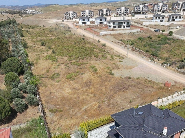 Seferihisar BahçeŞehirde 2 Villa Yapımına Uygun 1515 m2 Arsa - Görsel 5