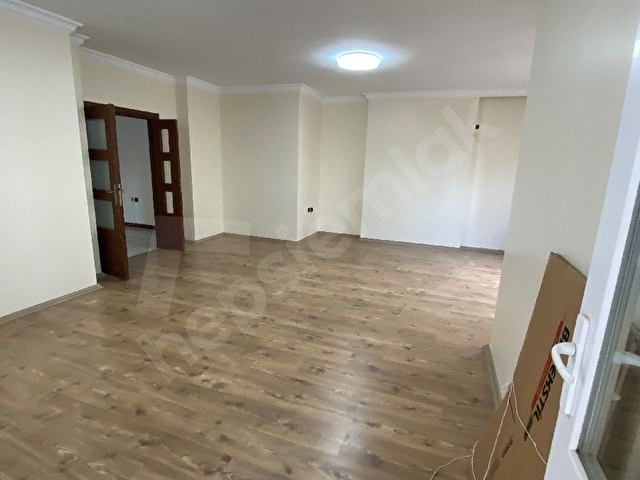 MAVİ BULVARDA 3+1 DOĞALGAZLI ÇİFT BALKONLU KÖŞE BAŞI KİRALIK DAİRE