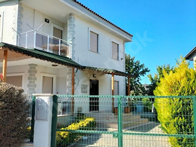 ALAÇATIDA SEZONLUK KİRALIK DUBLEKS VİLLA - Görsel 29