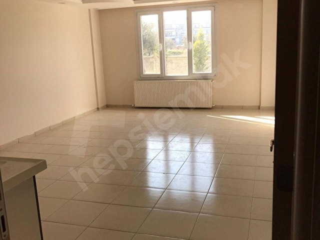 BURÇİN EMLAKTAN SATILIK 3+1 BAHÇE KATI DOĞALGAZLI DAİRE - Görsel 10