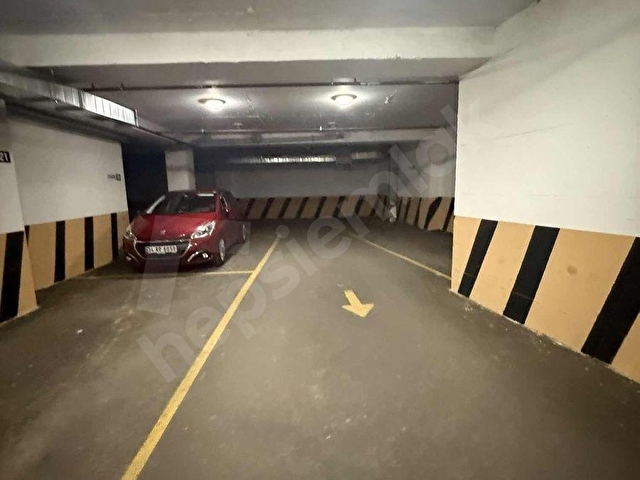 E5 metroya 5 dakika yürüme kapalı otoparkta deniz manzaralı 3+1 - Görsel 16