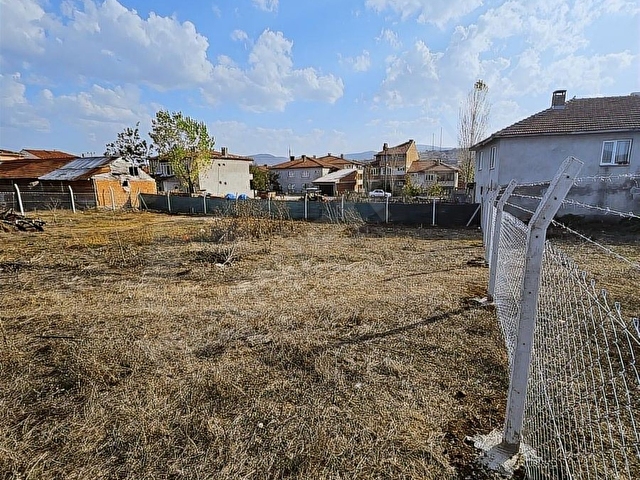 PAZARYERİ YÜZBAŞI MAHde HASTANEYE LİSEye YAKIN 314M2 ARSA - Görsel 4