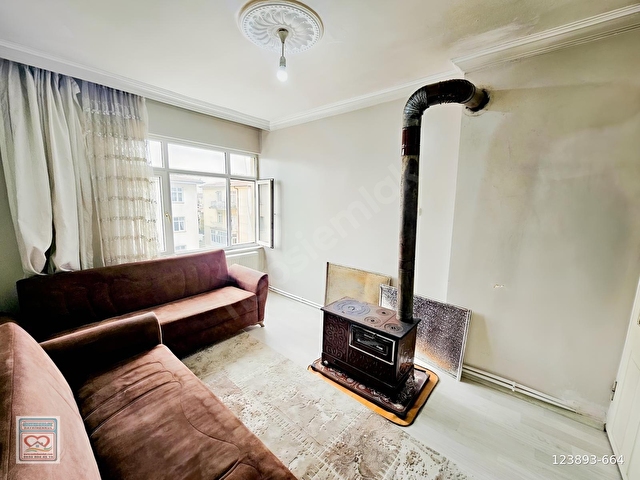 ÖZDEDEDEN SATILIK FATİH MHDE ARA KAT 2+1 ISI YALITIMLI DAİRE - Görsel 10