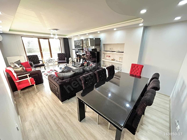 DEMİR İNŞAAT 50.YIL MAH CADDE ÜZERİ DEVASAL EMSALSİZ 3+1 DAİRE