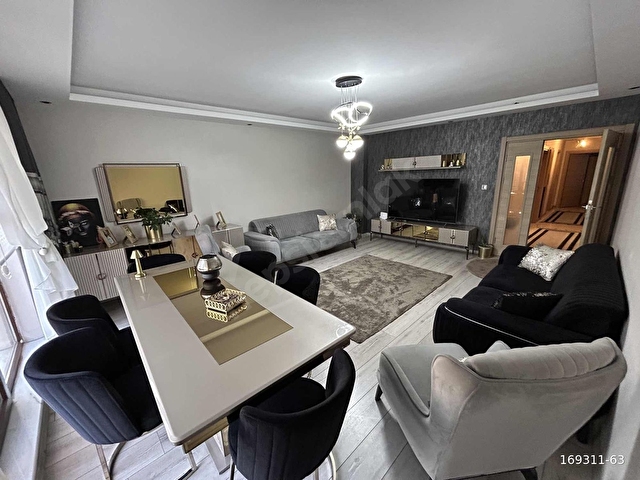VADİMANZARALI EGE MAHALLESİNDE 3+1 165M2 3 CEPHELİ SATILIK DAİRE