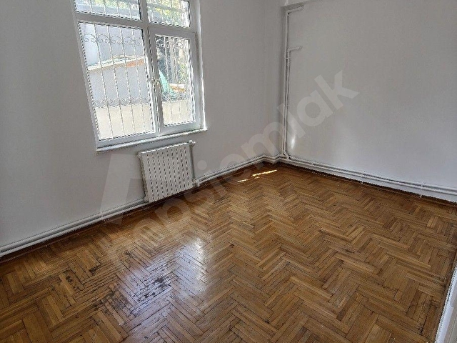 ÜSKÜDARDA BOĞAZ MANZARALI 3+1/130 METREKARE KİRALIK DAİRE - Görsel 17