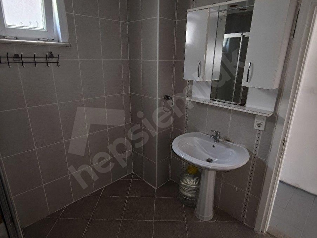 ÜSKÜDARDA BOĞAZ MANZARALI 3+1/130 METREKARE KİRALIK DAİRE - Görsel 23