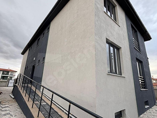 CENGİZLER GAYRİMENKUL’den ALKOVA’da 2+1 SATILIK DAİRE - Görsel 2