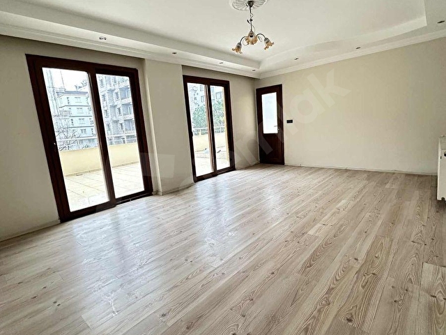 EVA GAYRİMENKUL DEN ATATÜRK CADDESİNDE SATILIK DAİRE - Görsel 3