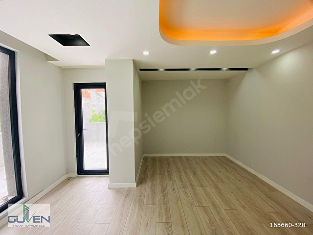 GÜVENDEN KAPAKLIDA MERKEZİ KONUMDA ANKASTRELİ,TERASLI 1+1 DAİRE - Görsel 4